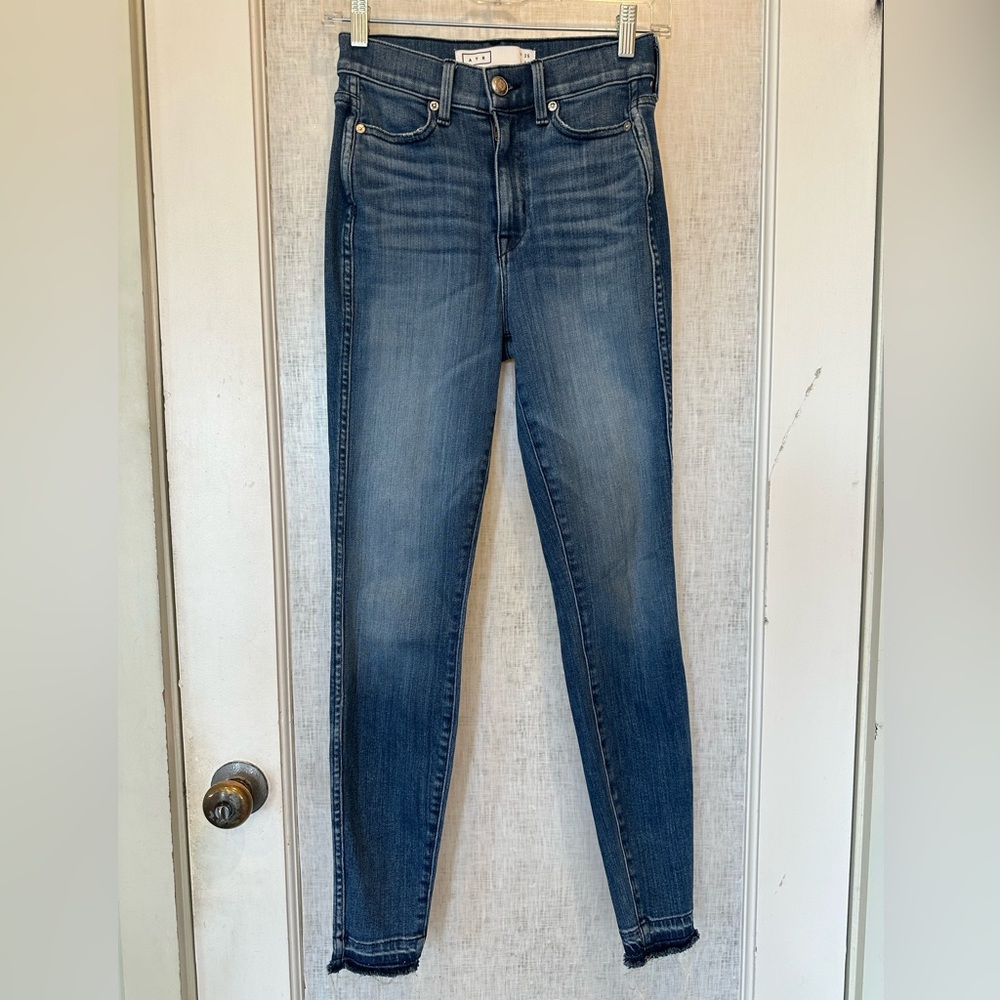 AYR the Riser high-rise skinny ankle jean size 25. EUC